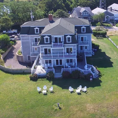 Payne'S Harbor View Inn New Shoreham Exterior photo